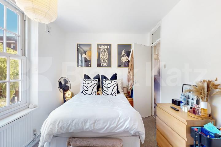 1230 Sq.ft. Four bedroomed apartment moments from Vauxhall Station.  Glasshouse Walk, Vauxhall SE11
